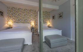 The Sleep-Inn Hare B&B